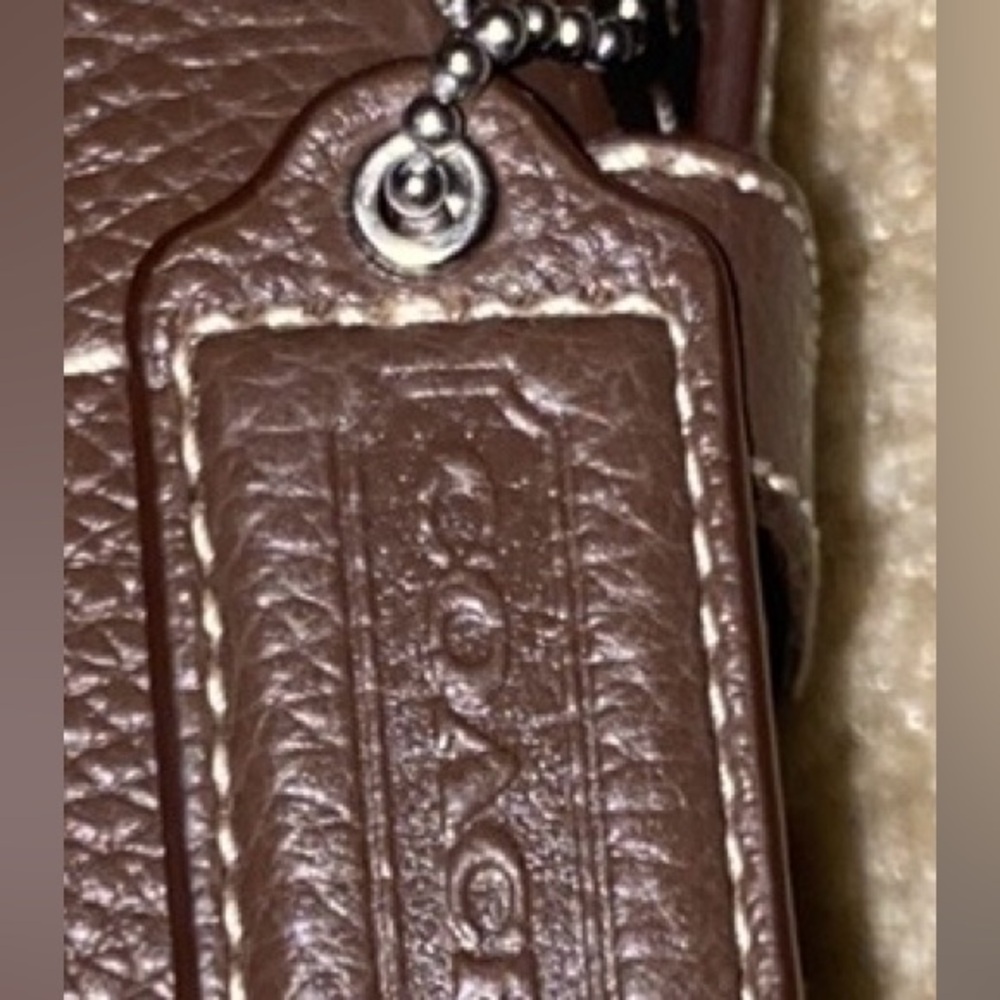 Coach Brown Leather Shoulder Bag with Hobo Silhouette - Picture 3 of 16